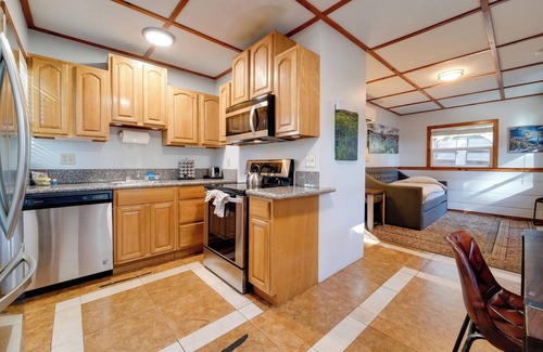 Tahoe Vista Cabina | Grill & Beach Access: Cabin in Tahoe Vista!