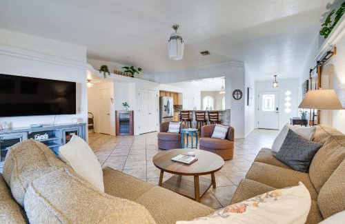 Lake Havasu City Casa | Grill, Fire Pit and Pool Lake Havasu City Home!