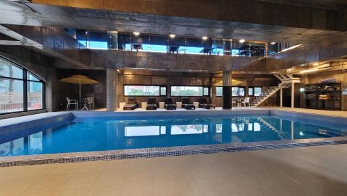 Downtown Casa | Grim Resort