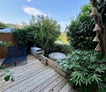 Grimaud Apartamento | Grimaud 2 chambres Jacuzzi terrasse
