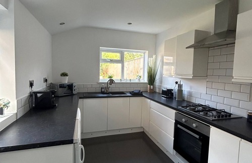 Grimsby Apartamento | Grimsby Workers Haven 4 Bed Renovated House Sleeps 8n