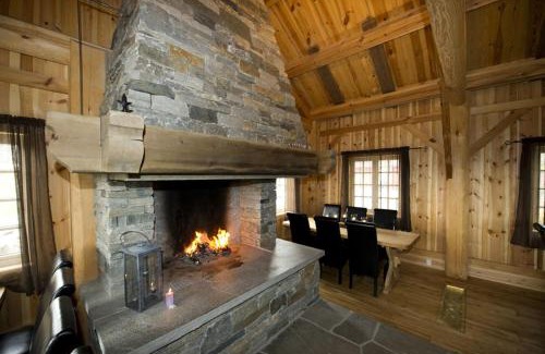 Al Casa | Grindastugu cabin right by Liatoppen Ski Centre.