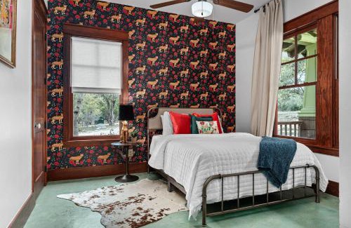 Austin Casa | Grit&Grace Ranch - Private Resort Style Pool & Spa