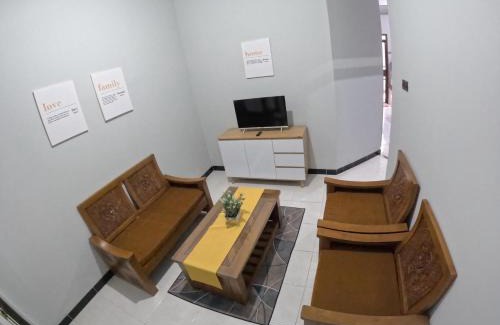 Sinduharjo Casa | Griya Rajawali Homestay Jogja