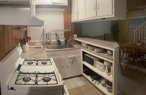 Wrightwood Cabina | Grizzly Cabin! 1 Min Walk to Grizzly Cafe Downtown