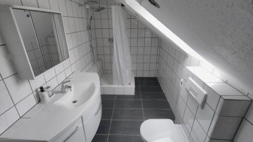 Bad Bramstedt Apartamento | Große 3-Zimmer Wohnung in Bad Bramstedt mit Platz für 5 Personen