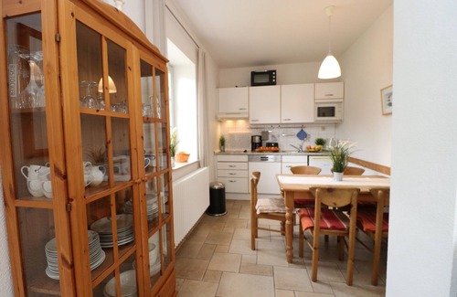 Ostseebad Wustrow Apartamento | Große Ferienwohnung mit Grundstücke und Terrasse in Zentraler Lage