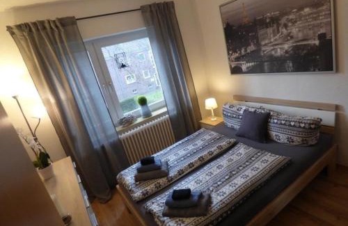 Wilhelmshaven Apartamento | Große Ferienwohnung in Voslapp mit Garten