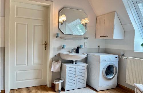 Berge Apartamento | Große Ferienwohnung "Idyll" mit Sauna in Alleinlage