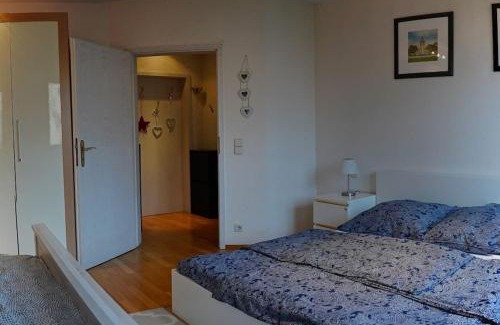 Weinheim Apartamento | Große, helle Wohnung für bis zu 6 Personen