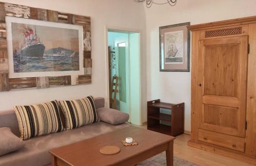 Neumuhlen-Dietrichsdorf Apartamento | Große Kutscherwohnung