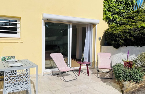 Clohars-Carnoet Apartamento | Große Renovierte 2-zimmerwohnung mit Terrasse, 200m vom Strand Entfernt