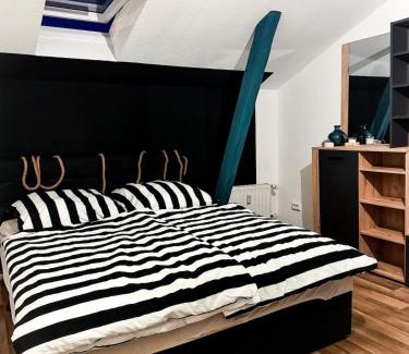 Rostock Apartamento | Große Wohnung in der KTV