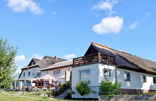 Neuensien Apartamento | Großes Doppelzimmer mit Seeblick II - Ferienzimmer und -wohnungen mit Seeblick