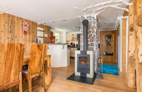 Schonach im Schwarzwald Apartamento | Großes Ferienhaus mit Sauna, Grill, Garten, Kaminofen - Zum Kuckuck