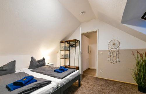 Gallinchen Apartamento | Großes Spree Apartment, 3 Schlafzimmer bis 10 Personen, 4x KfZ Parkplatz, Terrasse, Waschtrockner, Wlan, Netflix