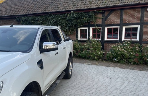 Rastede Apartamento | Großzügige Ebenerdige Ferienwohnung, Ruhig Gelegen