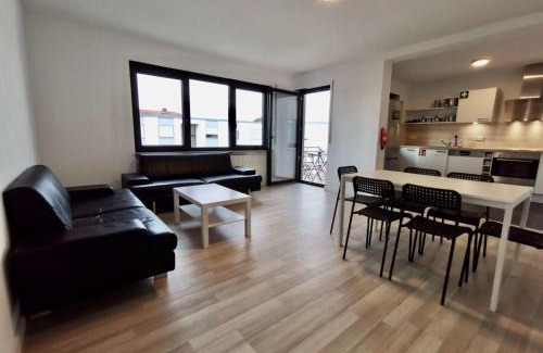 Lampertheim Apartamento | Großzügige Monteurwohnungen mit perfekter Verkehrsanbindung und Parkplatz