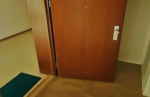 Pirmasens Apartamento | Großzügiges 1-zimmer-dachgeschoß-appartement