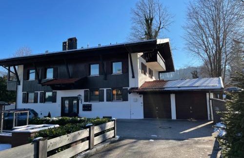 Marquartstein Apartamento | Großzügiges Domizil, 90qm, mit Terrasse, Garten, Infrarotkabine und Garage