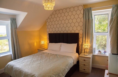 Londonderry Cama Y Desayuno | Groarty House & Manor B&B