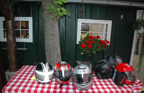 Municipality of Heerlen Cama Y Desayuno | Groepsaccommodatie In den Hof