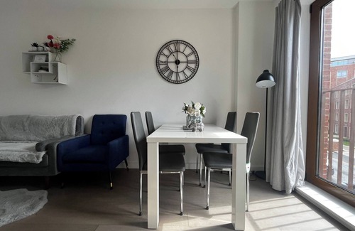 St Albans Apartamento | Grosvenor Rd - 2-Bedrooms - Sleeps 5 - Parking