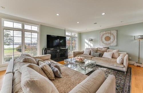 Groton Casa | Groton Home Less Than 1 Mi to Beach on Long Island Sound!