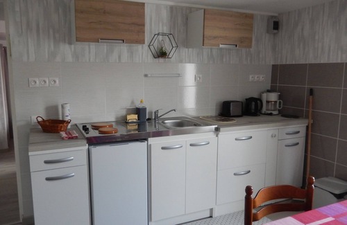 Montfaucon-en-Velay Apartamento | Ground floor apartment for 2 people