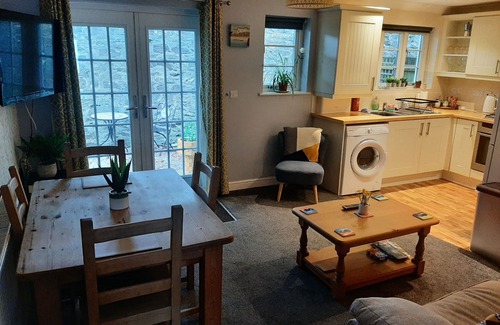 Bodmin Apartamento | Ground Floor 2-beds Apt, Sleeps 4 With Parking