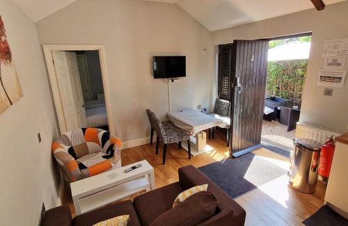 Norwich Apartamento | Ground-floor 2-br 2-shower Room, Patio & Parking