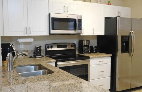 Biggar Condominio | Ground floor 3/2 with Courtyard