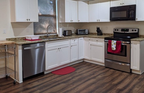 Bayou Oaks Apartamento | Ground Floor 3B 3B Apartment with Disney, Netflix, Hulu, & ESPN