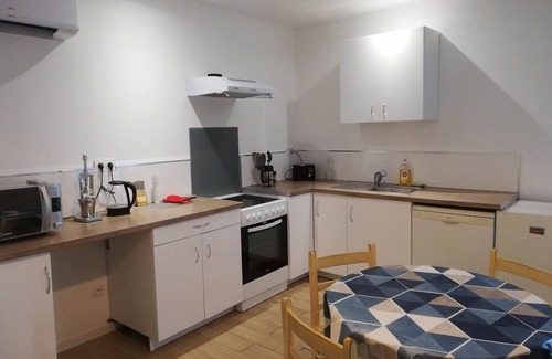 Paziols Apartamento | Ground floor accommodation with terrace