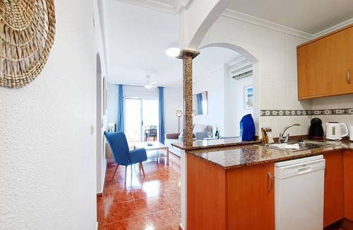 Cala Reona Apartamento | Apartamento bajo, vistas al mar, parking, piscina comunitaria