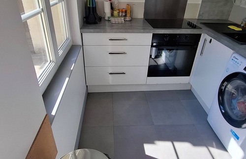Beaugency Apartamento | Ground floor apartment with courtyard. A town house with two apartments.
