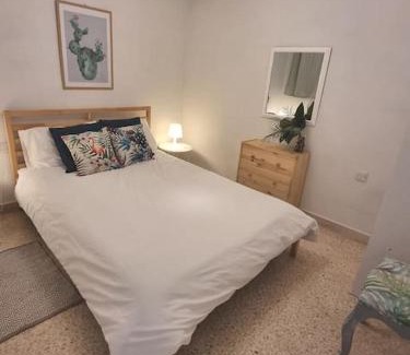 San Tumas Apartamento | Ground floor apartment 3 min walk from the sea