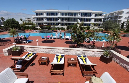 Lagos Hotel | Apartamento en planta baja con wifi personal, situado en el puerto deportivo de Lagos.