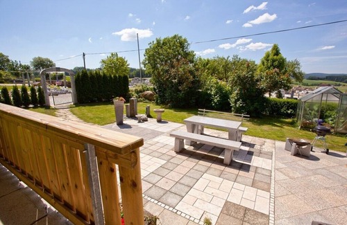 Waldmuenchen Apartamento | Ground floor bay window apartment (100 sqm) with south-facing balcony and infrared sauna
