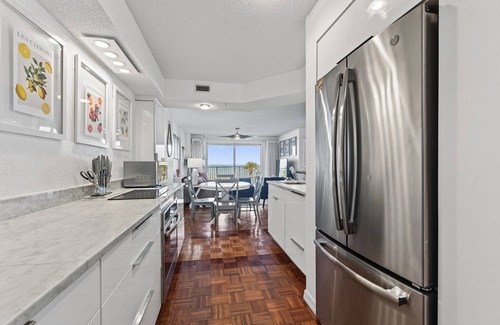 Seawinds Condo Condominio | Ground floor direct oceanfront condo with a private poolside balcony and garage parking