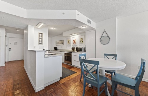 Seawinds Condo Condominio | Ground floor direct oceanfront condo with a private poolside balcony and garage parking