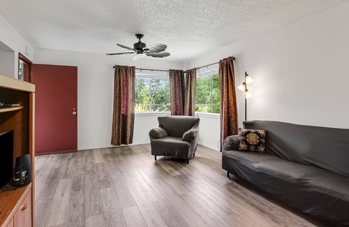 Kapoho Casa | Ground-floor dog-friendly home with patio, gazebo, washer/dryer, & garden views