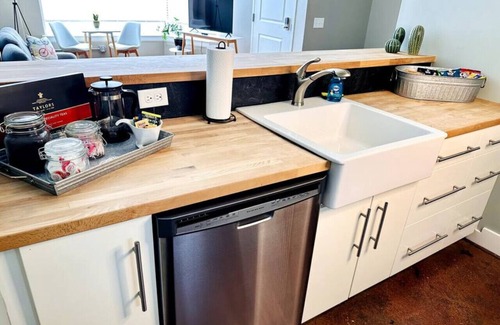 Roanoke Apartamento | Downtown Suite Near Breweries, Food, Entertainment