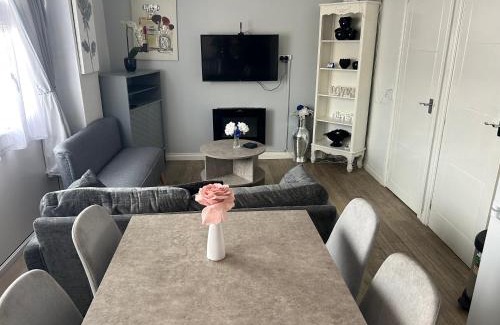 Brean Apartamento | Ground Floor holiday apartment in Brean, Somerset