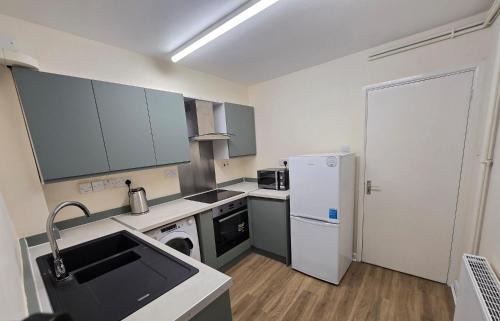 Hanham Apartamento | Ground Floor Light-Up Properties