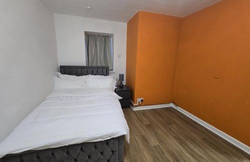 Hanham Apartamento | Ground Floor Light-Up Properties