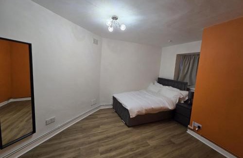 Hanham Apartamento | Ground Floor Light-Up Properties