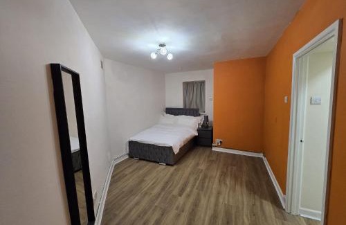 Hanham Apartamento | Ground Floor Light-Up Properties