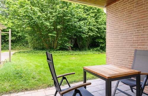 Bruinisse Apartamento | Ground floor modern apartment for 2 people
