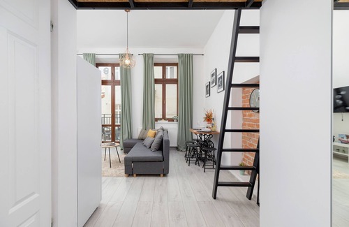 Stare Podgorze Apartamento | Ground Floor Studio in Cracow by Renters